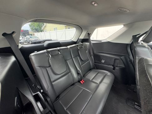 Used 2025 Ford Explorer Active w/ Active Comfort Package AWD/4WD image 36
