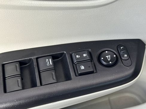 Used 2012 Honda Civic LX image 12
