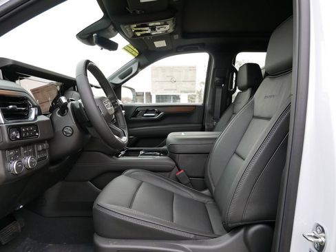 New 2026 GMC Sierra 1500 SLE w/ X31 Off-Road Package AWD/4WD image 7