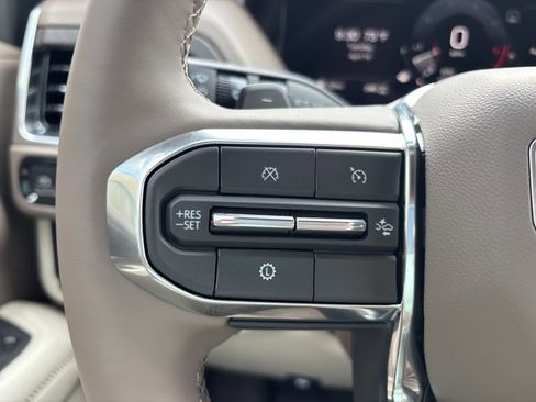 New 2026 GMC Yukon Denali w/ Sun & Power Step Package image 32