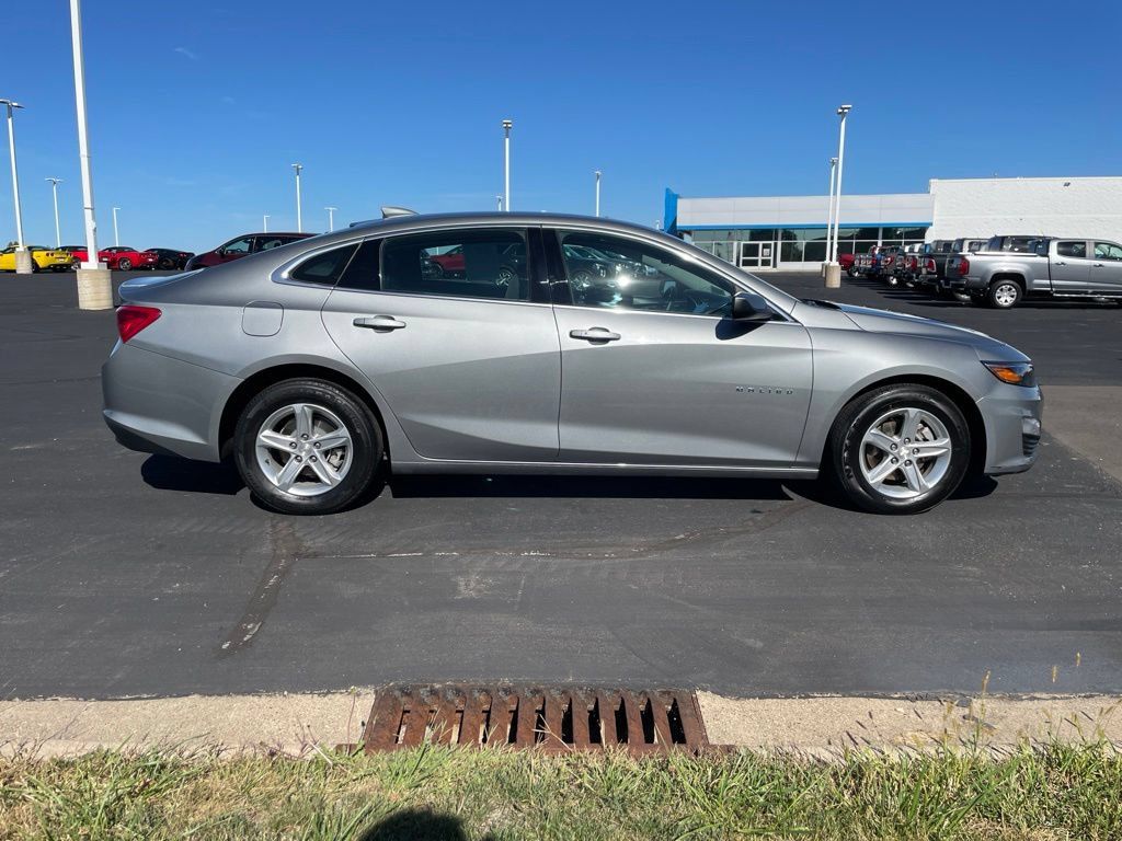 Used 2024 Chevrolet Malibu LT FWD image 6