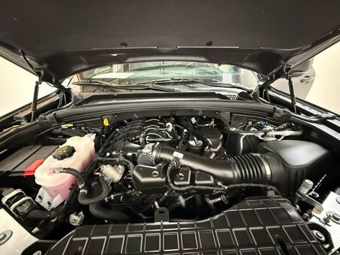 Used 2025 Jeep Grand Cherokee L Summit AWD/4WD image 12