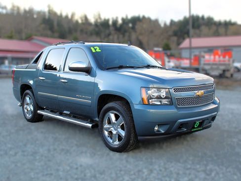 Used 2012 Chevrolet Avalanche LTZ image 1