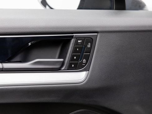 Used 2024 Porsche Cayenne S image 24