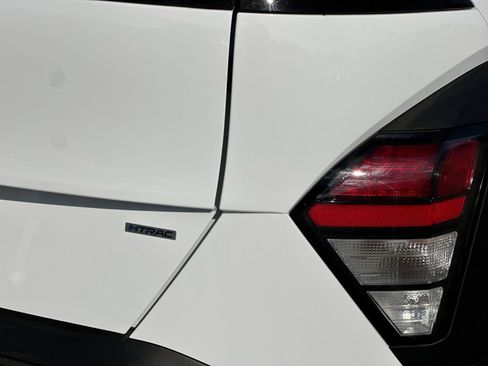 Certified 2025 Hyundai Kona SE AWD/4WD image 31