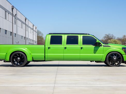 Used 2003 Ford F350 XL image 2