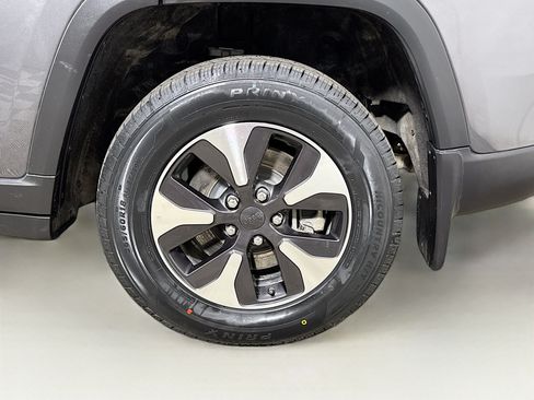 Used 2024 Jeep Grand Cherokee Limited 4xe w/ MOPAR Finishing Package AWD/4WD image 31