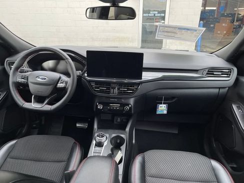 Used 2024 Ford Escape ST-Line w/ Tech Pack #1 AWD/4WD image 33