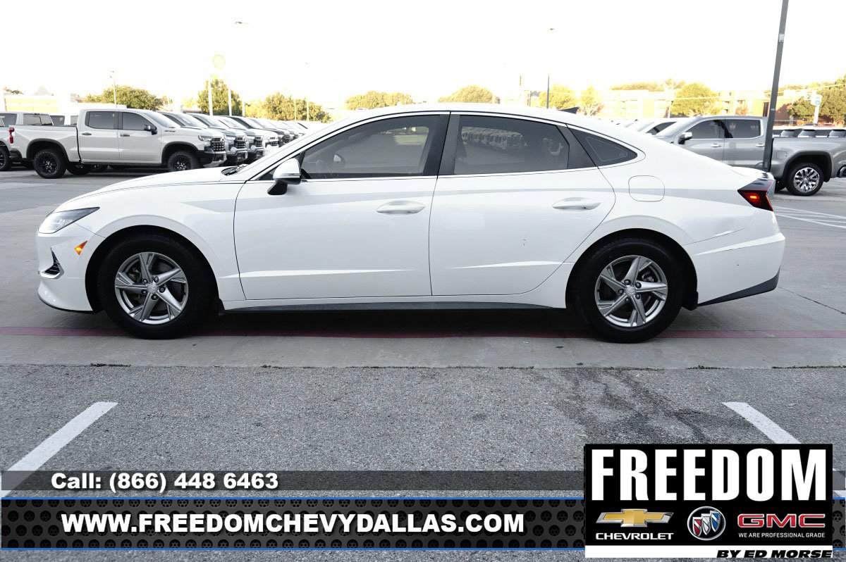 Used 2022 Hyundai Sonata SE FWD image 4