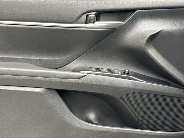 Used 2019 Toyota Camry SE FWD image 9