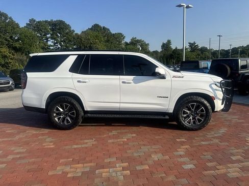 Used 2021 Chevrolet Tahoe Z71 w/ Luxury Package AWD/4WD image 16
