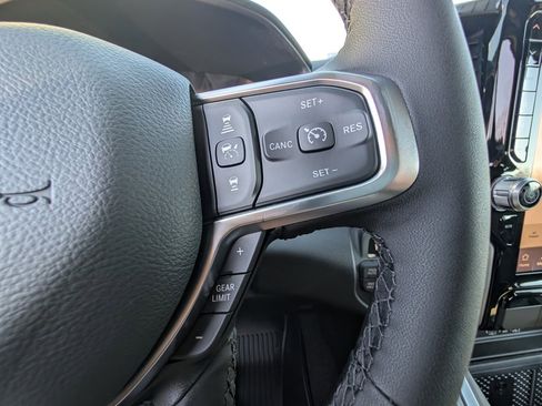 New 2026 RAM 1500 4x4 Crew Cab image 21