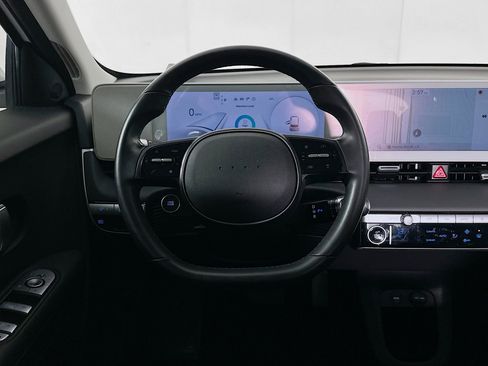 Used 2024 Hyundai Ioniq 5 SE image 17