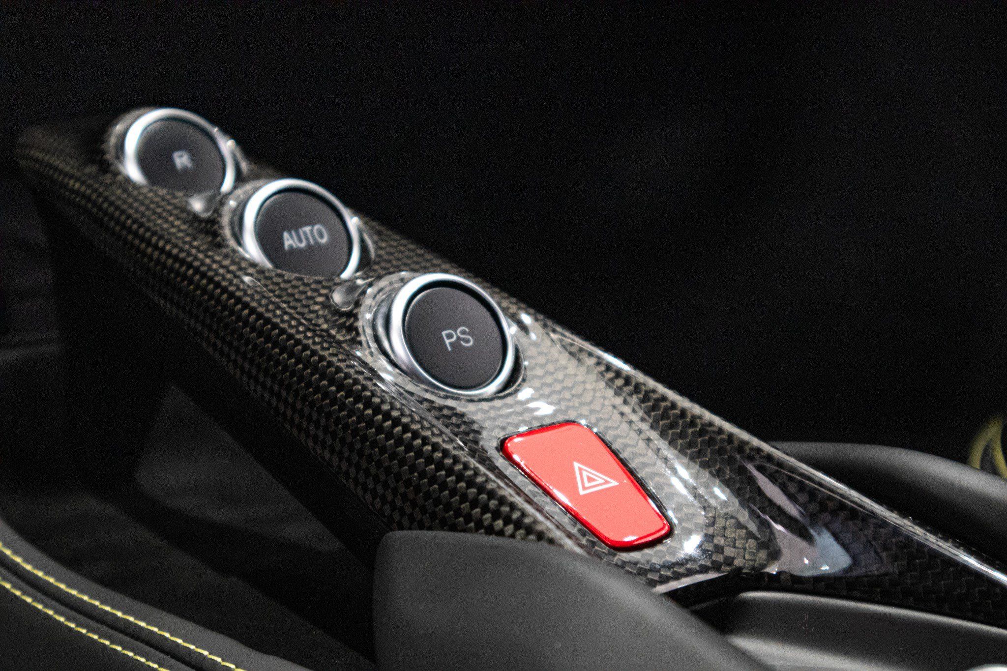 Used 2021 Ferrari F8 Tributo RWD image 15