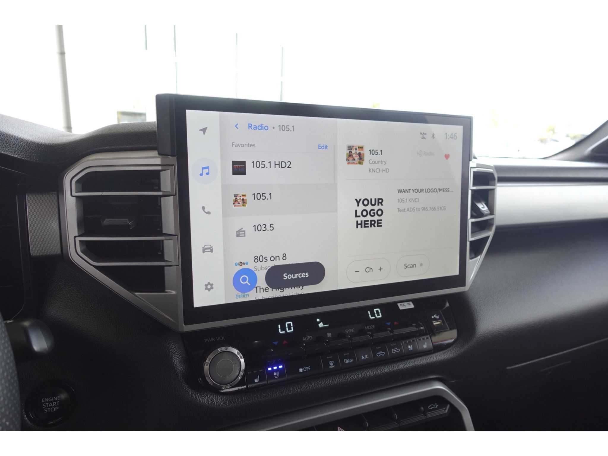 Used 2025 Toyota Tundra Limited AWD/4WD image 17