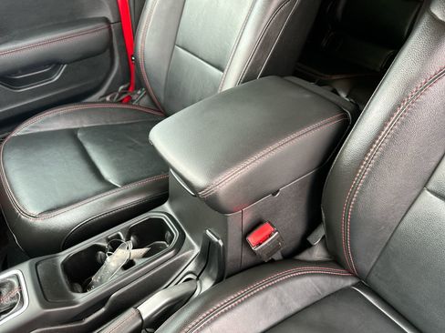 Used 2022 Jeep Gladiator Rubicon w/ Cold Weather Group image 21