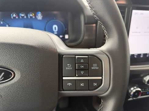 Used 2025 Ford F150 Lariat AWD/4WD image 18