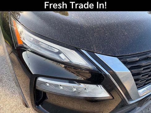 Used 2021 Nissan Rogue SV w/ Premium Package FWD image 5