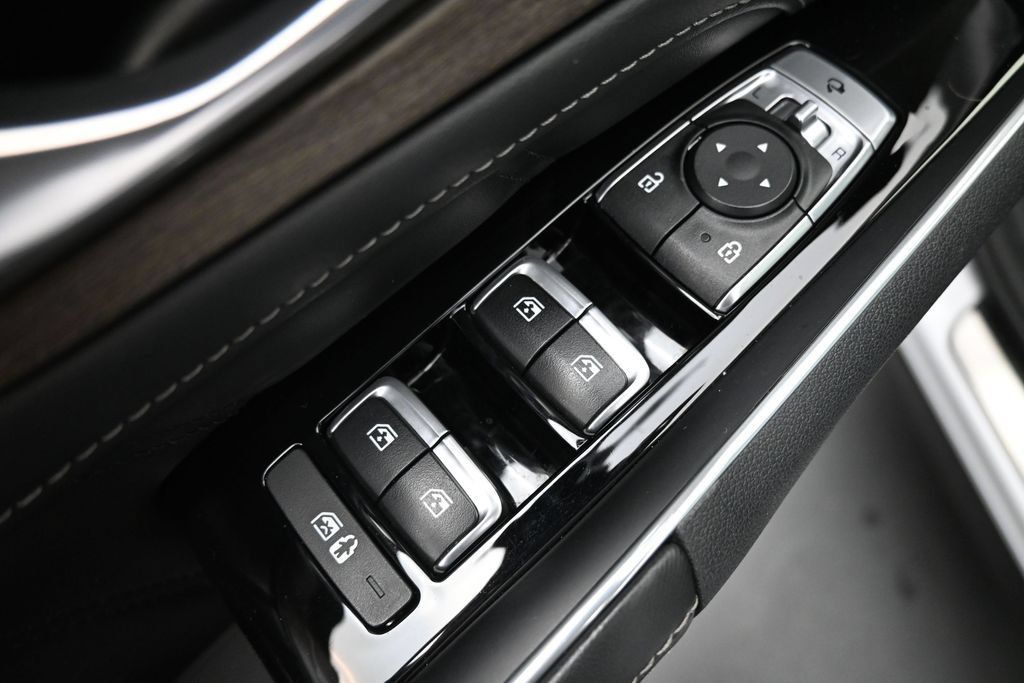 Certified 2023 Kia Sorento SX Prestige AWD/4WD image 13
