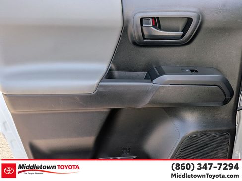 Certified 2022 Toyota Tacoma SR AWD/4WD image 28