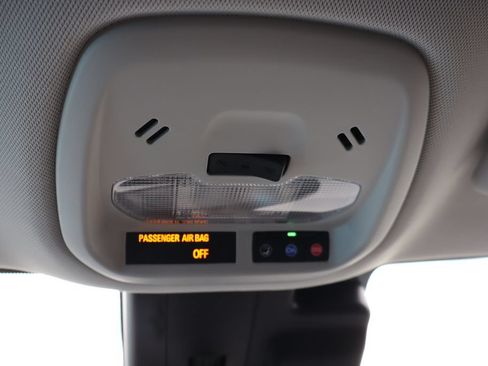 New 2026 Chevrolet Trax LT w/ LT Convenience Package FWD image 16