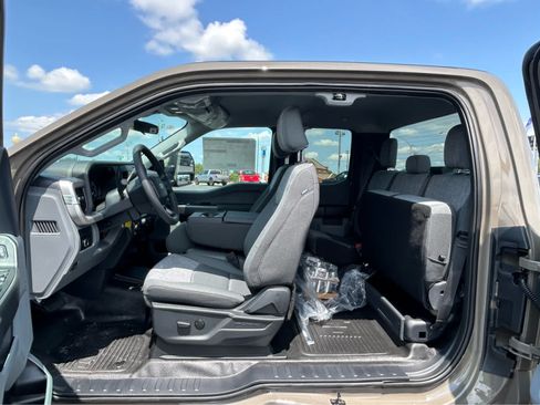 New 2026 Ford F250 XLT AWD/4WD image 3