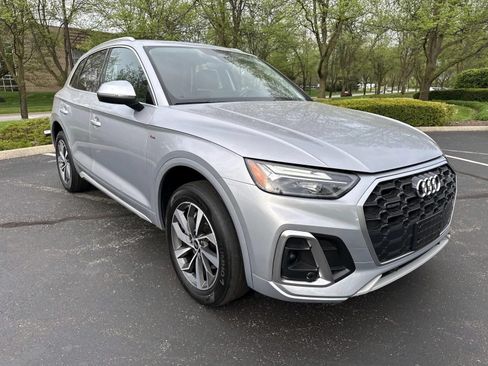 Used 2023 Audi Q5 2.0T Premium Plus w/ Premium Plus Package AWD/4WD image 3