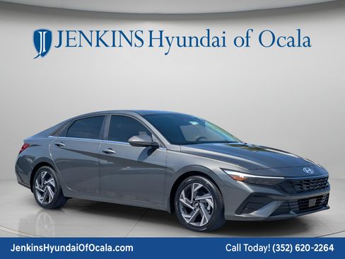 New 2026 Hyundai Elantra Limited FWD image 11