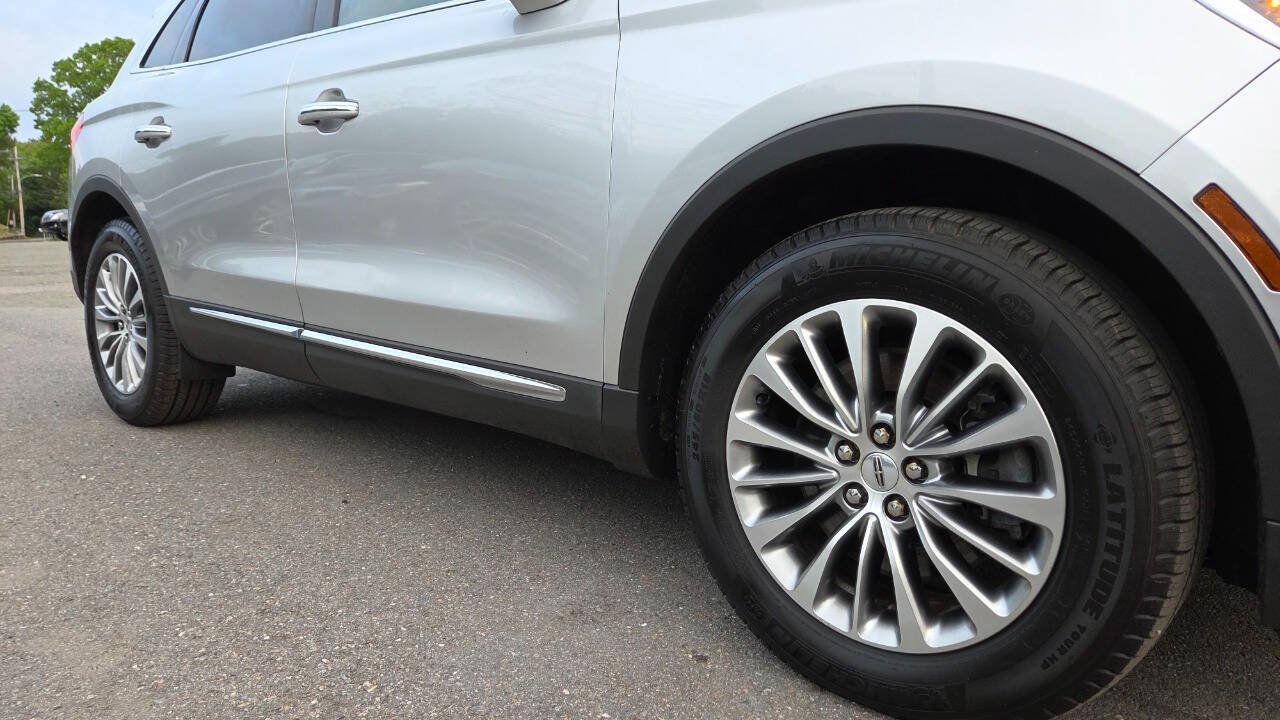 Used 2016 Lincoln MKX Select w/ Select Plus Package AWD/4WD image 17