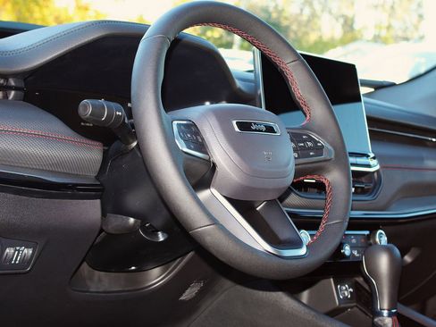 New 2026 Jeep Compass Trailhawk w/ Sun, Sound & Navigation Group image 16