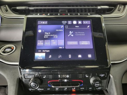 Used 2024 Jeep Grand Cherokee L Altitude image 14