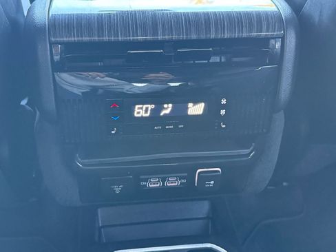 Used 2022 Jeep Wagoneer Series III w/ Convenience Group I image 33