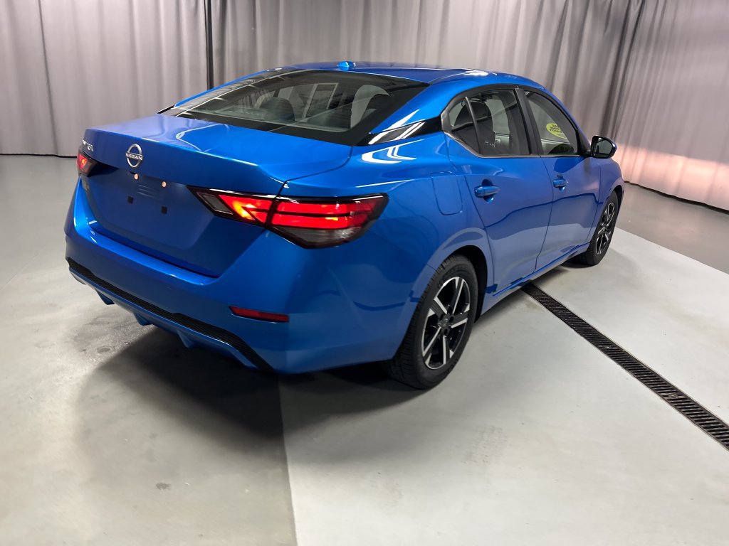 Used 2025 Nissan Sentra SV FWD image 7