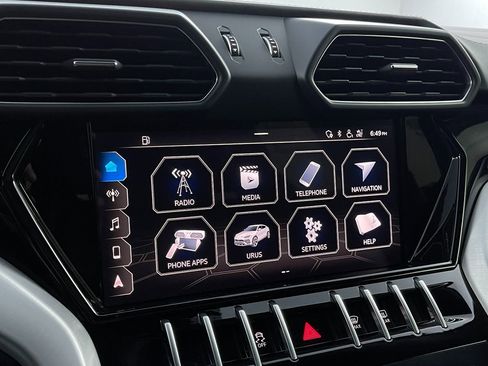 Used 2021 Lamborghini Urus image 48