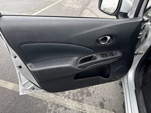 Used 2016 Nissan Versa Note SV image 21