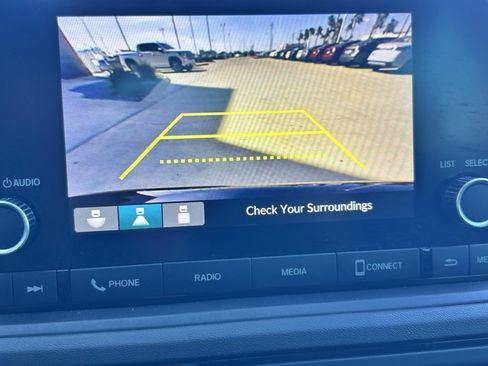 Used 2024 Honda Accord LX image 11