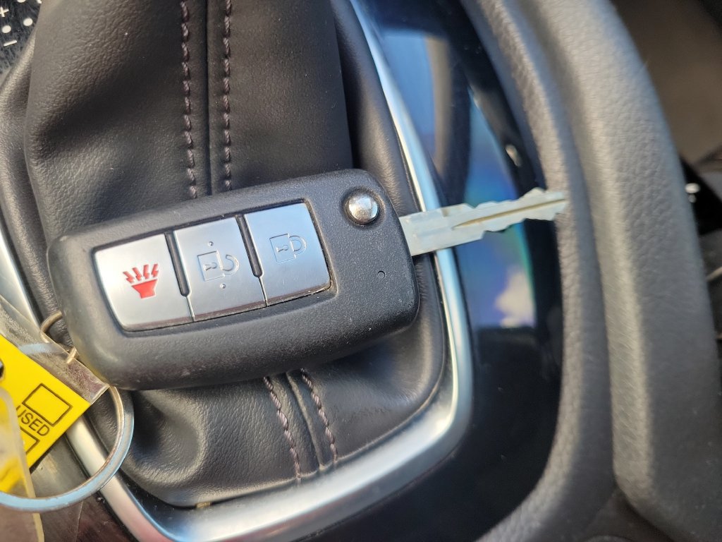 Used 2018 Nissan Rogue S FWD image 35