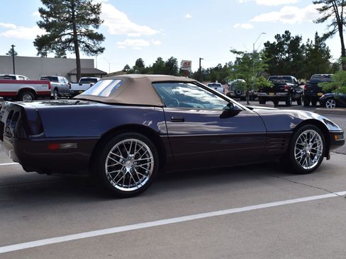 Used 1993 Chevrolet Corvette Convertible image 6
