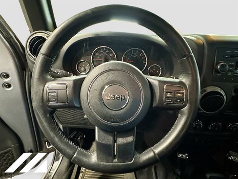 Used 2016 Jeep Wrangler Sport w/ Quick Order Package 24S AWD/4WD image 9
