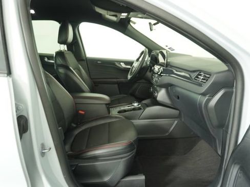 Used 2025 Ford Escape ST-Line FWD image 39