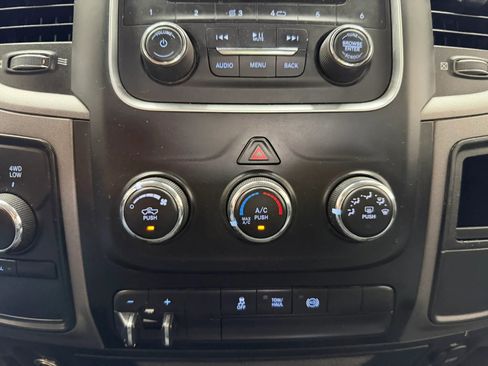 Used 2018 RAM 2500 Tradesman w/ Chrome Appearance Group AWD/4WD image 24