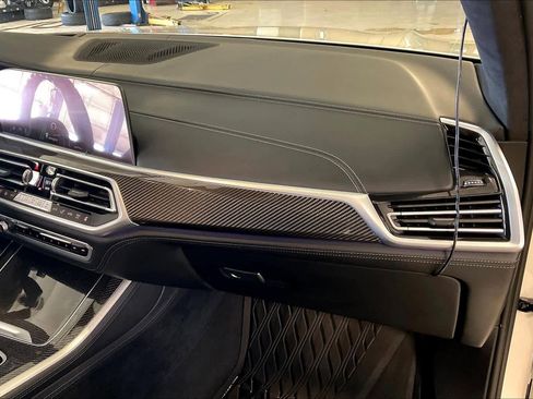 Used 2022 BMW X5 M w/ Executive Package image 17