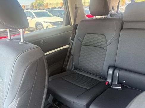 Used 2026 Nissan Pathfinder SV FWD image 31