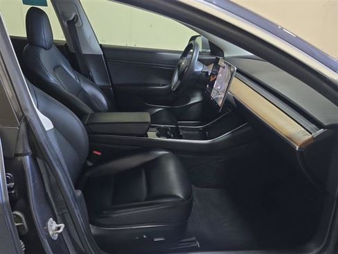 Used 2020 Tesla Model 3 Long Range AWD/4WD image 8