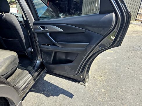 Used 2017 MAZDA CX-9 Sport image 16