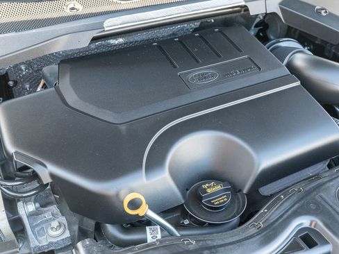 Used 2024 Land Rover Discovery Sport Dynamic SE AWD/4WD image 37