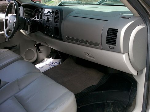 Used 2013 GMC Sierra 1500 SLE w/ Power Tech Package image 33