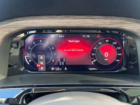 Certified 2025 Volkswagen Atlas SEL Premium R-Line image 18