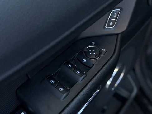 Used 2019 Ford Expedition Max XLT image 26