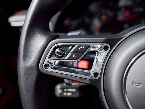 Used 2019 Porsche 911 Carrera GTS image 42